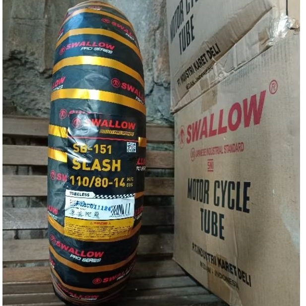 Ban Luar SWALLOW Slash 110/80-14 Tubeless Soft Compound