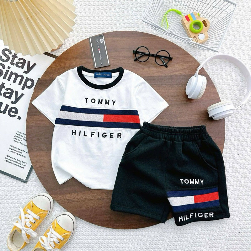 ONE SET TOMMY HILFIGER ANAK LAKI LAKI