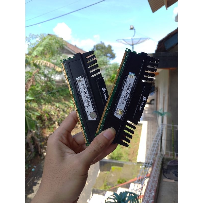 Ram gaming Corsair 16GB ddr3 dual chanel ✓ Ori DTG Garansi SELAMANYA