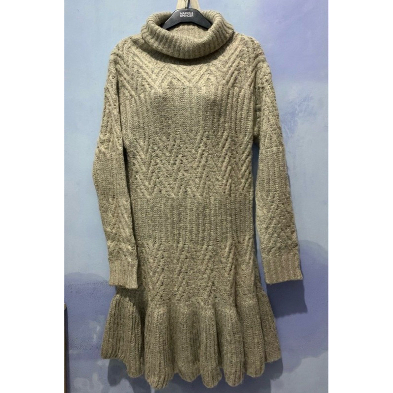 KNIT DRESS PRELOVED