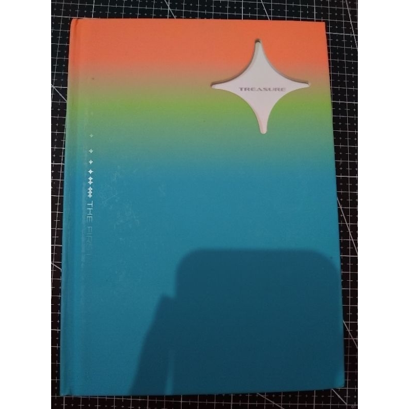 ALBUM TREASURE THE FIRST STEP CHAPTER 123