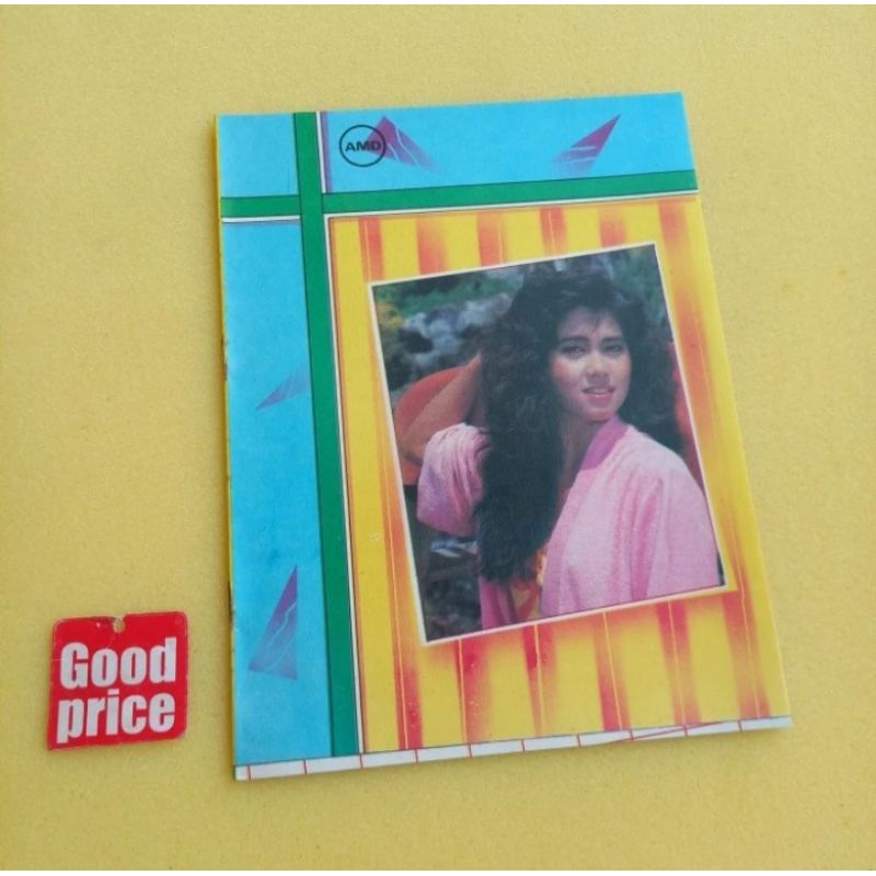 

Buku tulis garis jadul cover Sally Marcelina