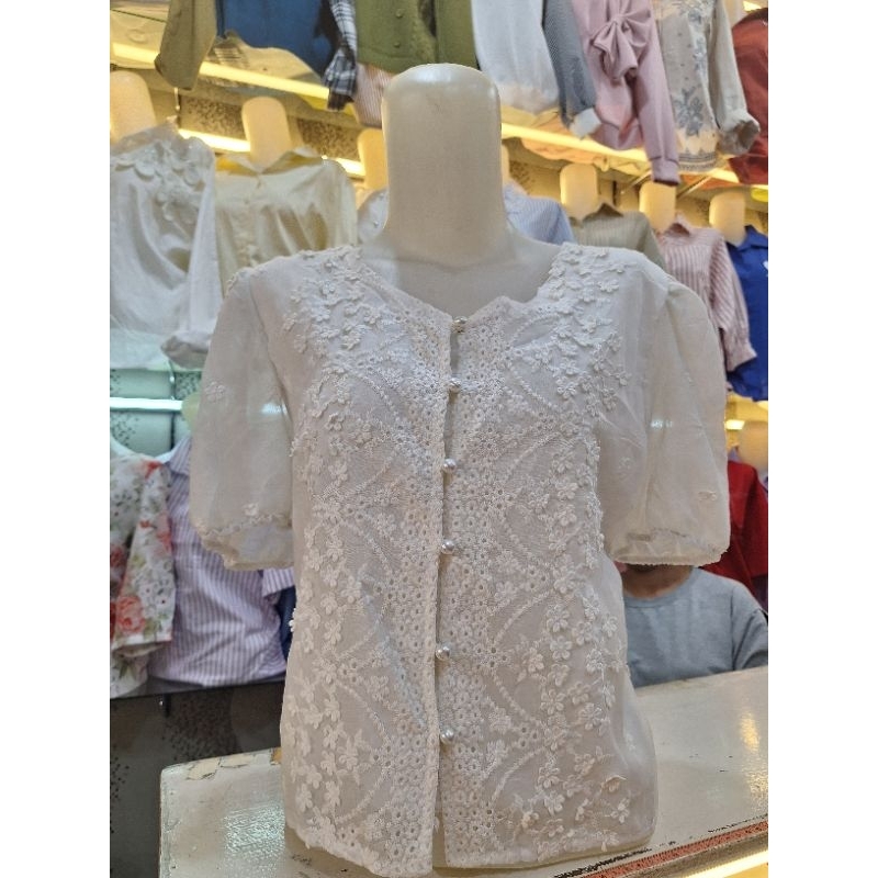 Blus bordir bunga putih