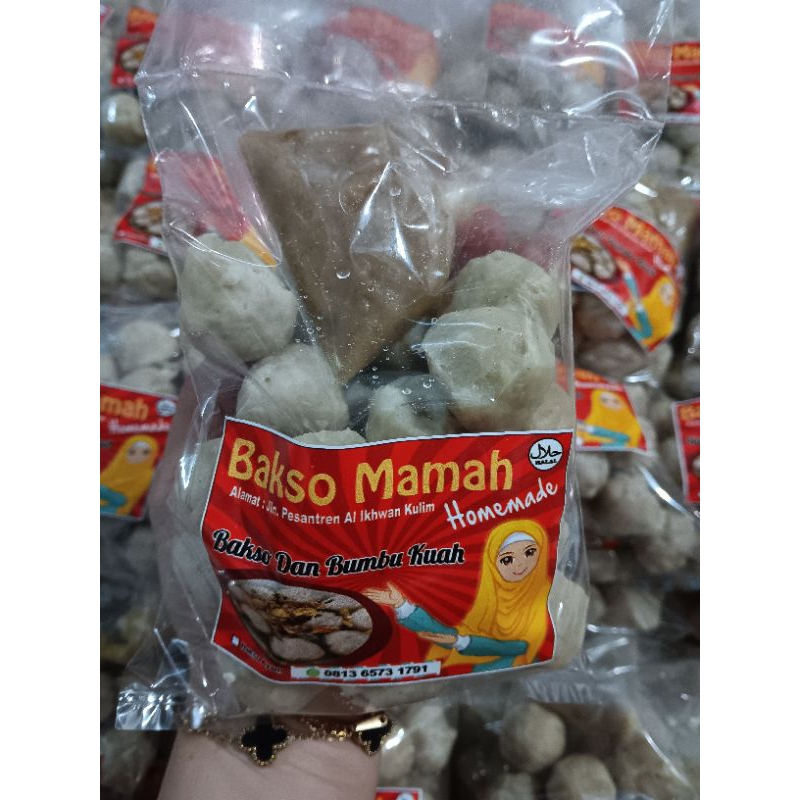 

Bakso ayam + bumbu kuah