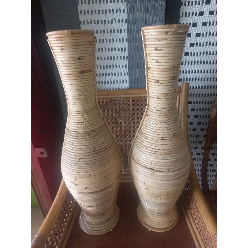 Guci Rotan Naturall tinggi 70cm