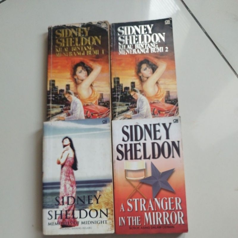 Sidney Sheldon padang bayang Kelabu, kilau bintang menyinari bumi 1dan2, sosok asing Dalam cermin