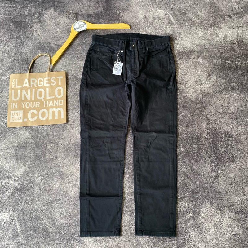 CELANA UNIQLO PINGGANG TALI (kode c890)