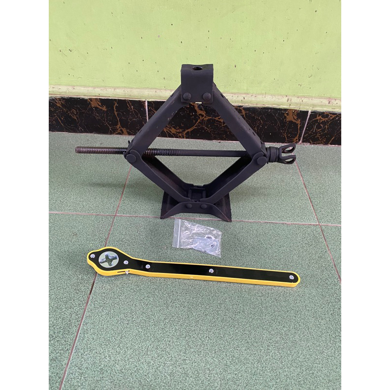 Dongkrak Mobil Avanza/Xenia Dll