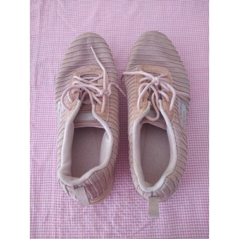 Sepatu SKECH-AIR uk.39