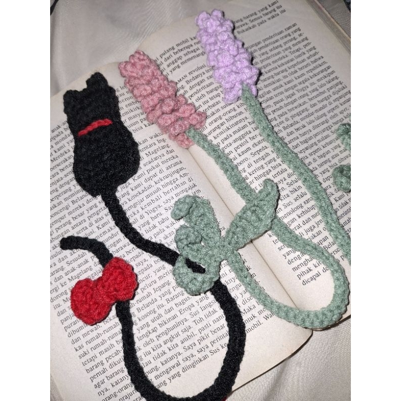 

Pembatas Buku Rajut-Crochet Bookmark (bisa request)