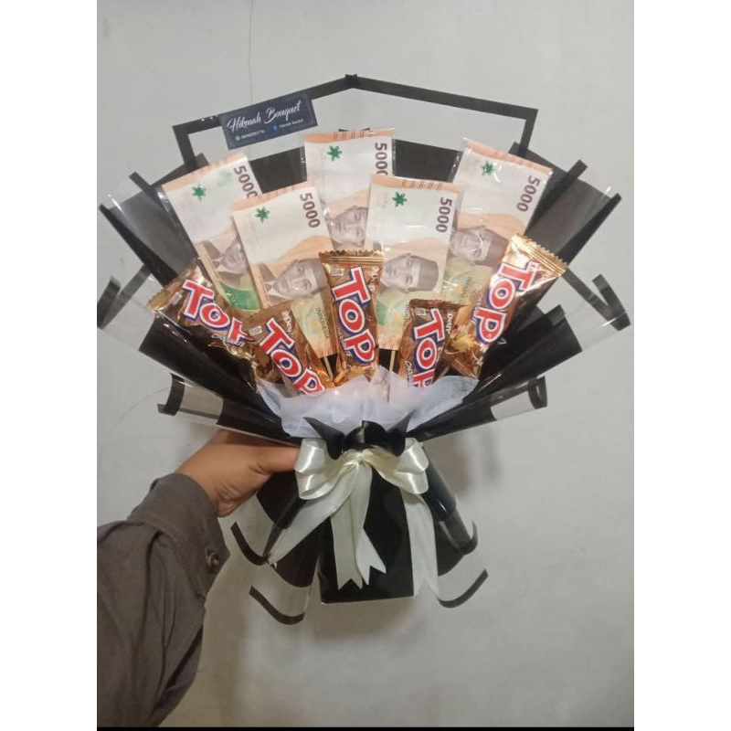 

buket Snack dan plastik uang kosong