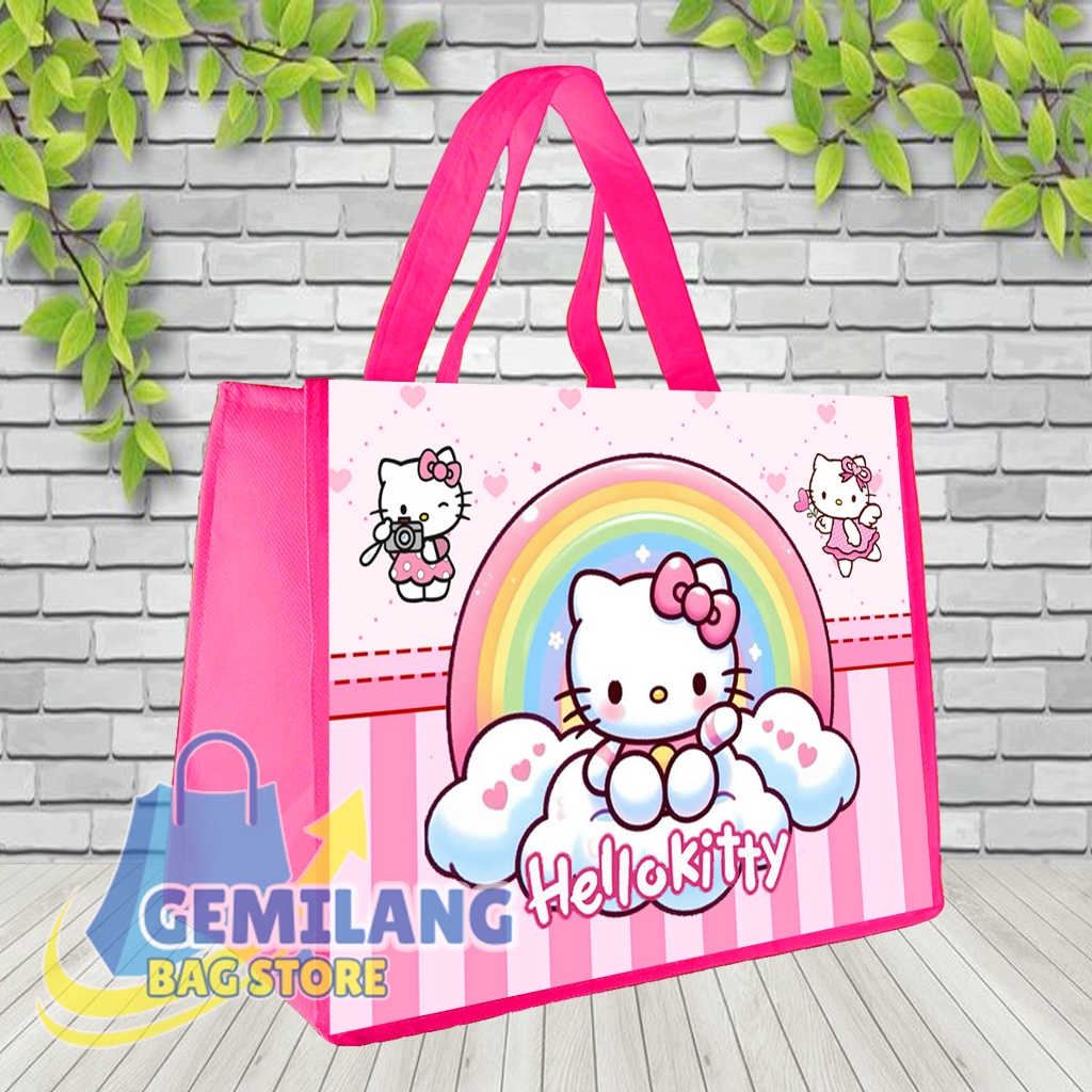 

READY STOK Tas Ulang Tahun Hello Kitty / Tas Ultah Ukuran KFC Snack / Tas Ultah Terlaris / Tas Ulang Tahun Anak / Goodie Bag Bingkisan Souvenir Anak Landscape 20x25x13 / Tas Khitanan / Tas Khajatan / Tas Bingkisan / Tas Hello Kitty / Tas Karakter