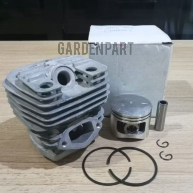 Cylinder Block Chainsaw TURBO Putih 5800T / Blok Mesin Chainsaw 5800 Turbo