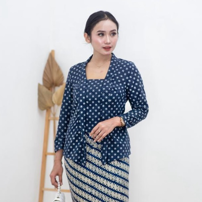 MALEEKA TOP | Kebaya Kutu Baru, Atasan Wanita Kebaya, Kebaya Kartini, Kebaya Hijab, Kebaya Modern