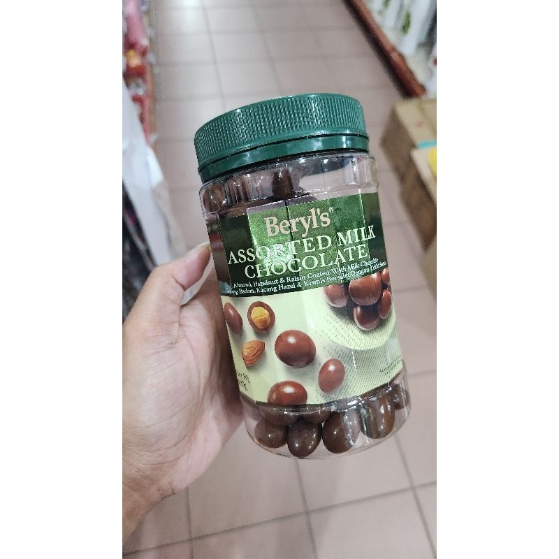 

Coklat Beryl's Toples MLY