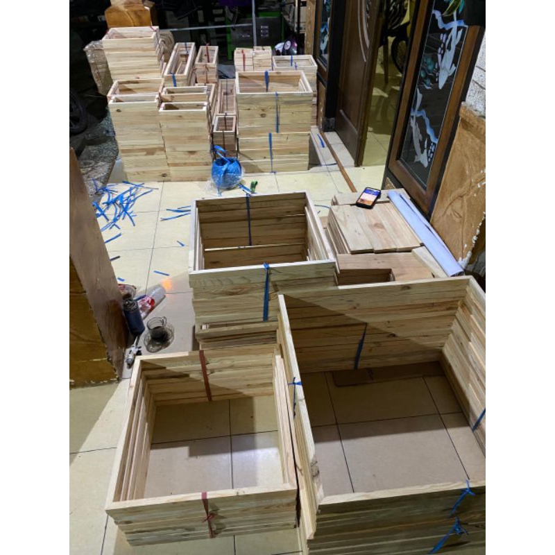 

SPANRAM KAYU+ SIKU JATI BELANDA BERBAGAI MACAM UKURAN.