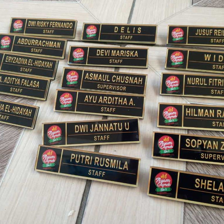 

nama dada papan nama name tag se hari jadi