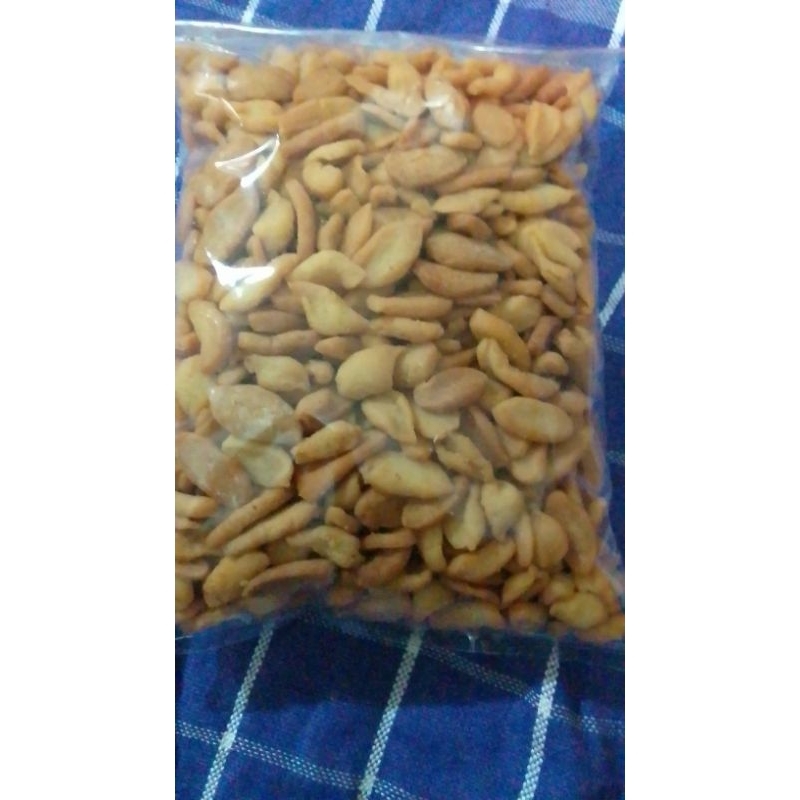 

kue biji ketapang renyah, manis, gurih kiloan