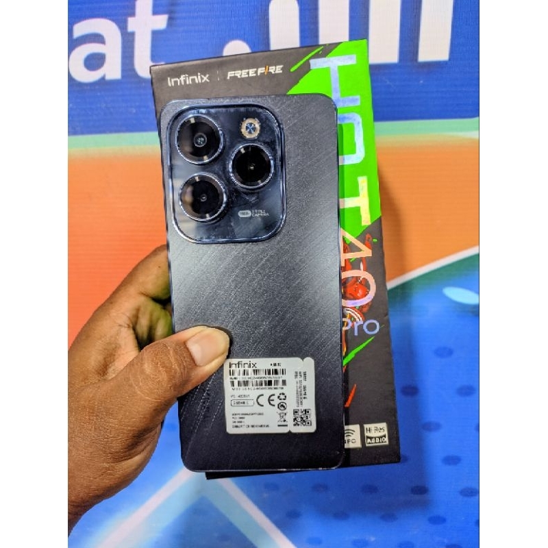 Infinix hot 40 pro ram 8/256 GB hp dus mesin matot hp super mulus masih original smua jual unit + du