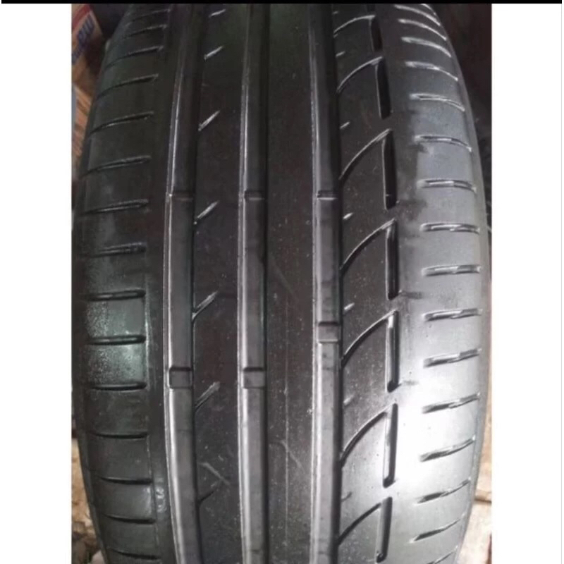 Ban mobil copotan berkualitas merk brigdstone turanza Ukuran 245/50 R18 Second Tubeless