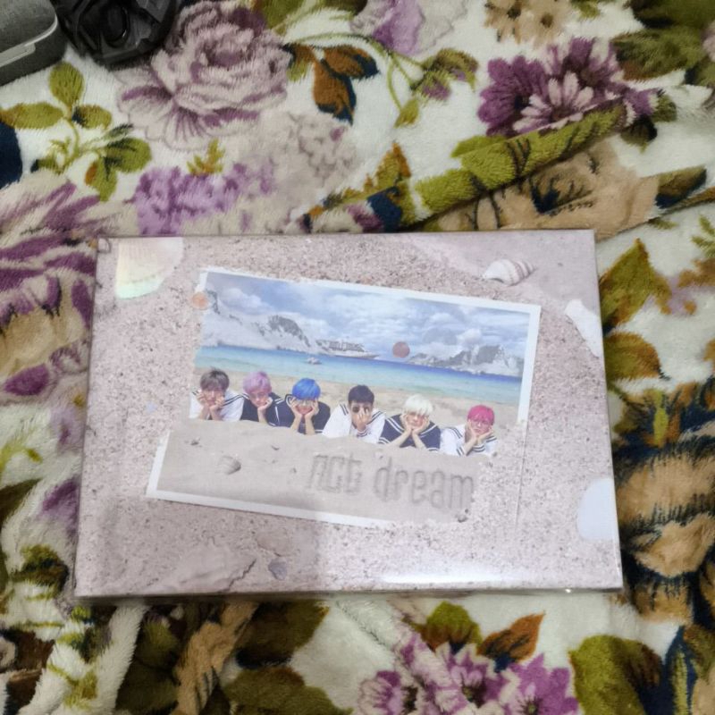 NCT DREAM WE YOUNG ALBUM