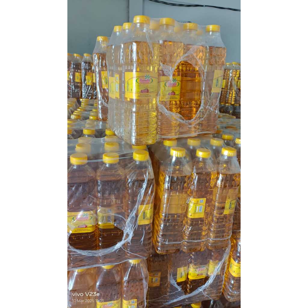 

Minyak Merk Kamila Bening 1 slop isi 12 botol 700ml