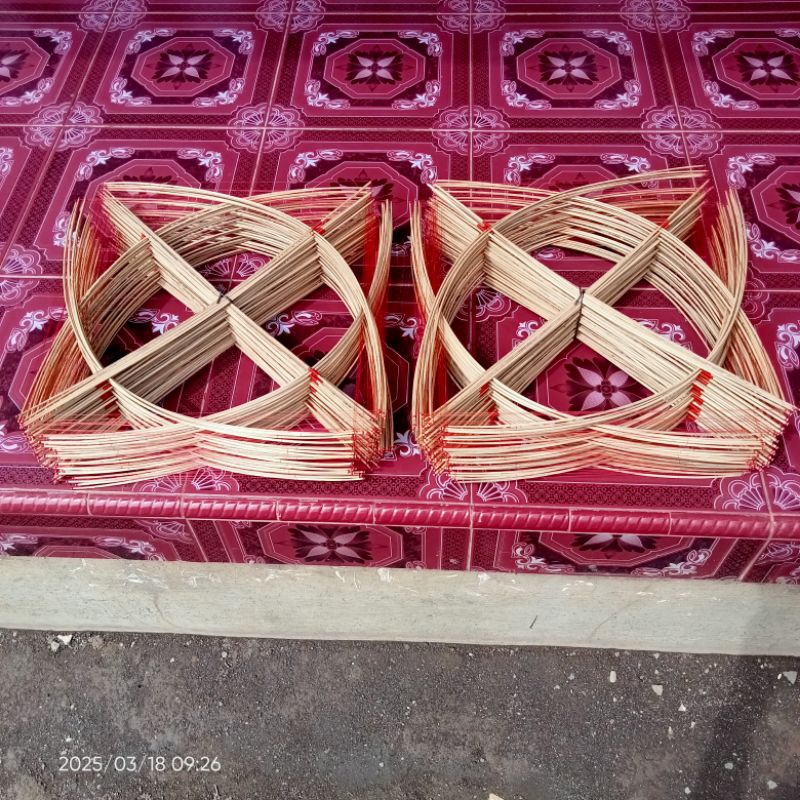 ARKU LAYANGAN SUKHOI APUS SUPERAN