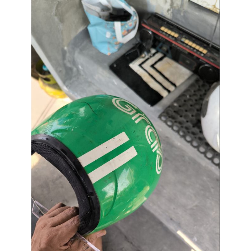 Helm Grab seken sesuai foto