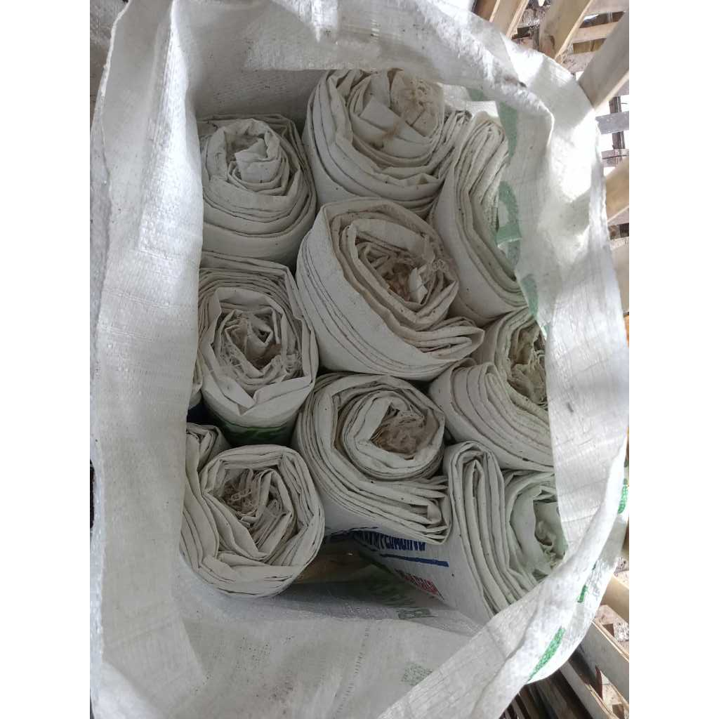 Karung bekas pakan ayam 50 kg1 kali pakai (eceran)