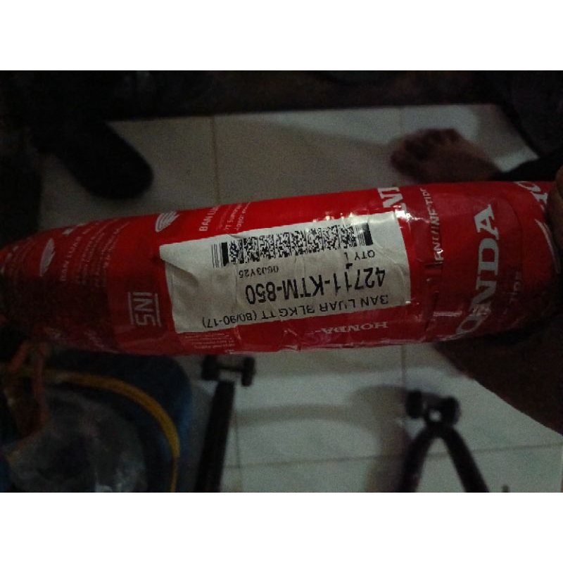 ban luar federal 80/90-17