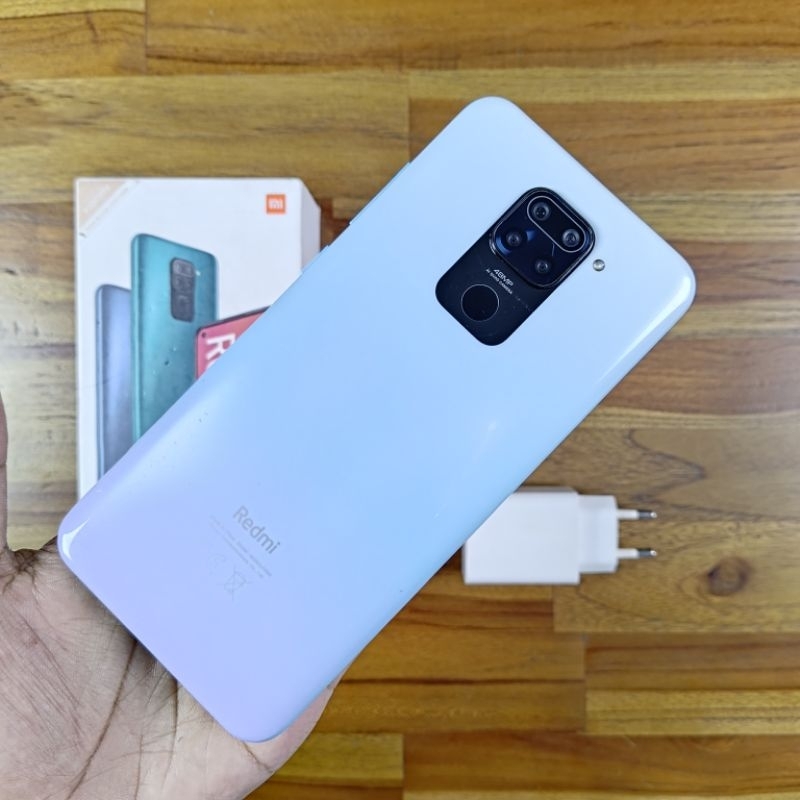 Xiaomi Redmi Note 9 4/64 GB Bekas Lengkap Garansi Resmi #74447