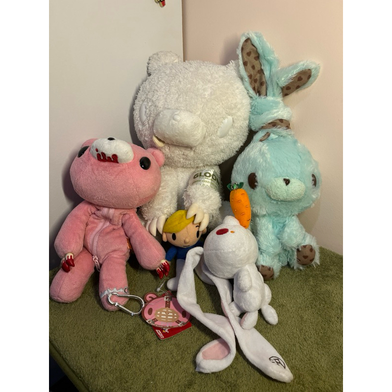GLOOMY BEAR / BUNNY PLUSHIE | MOONIO