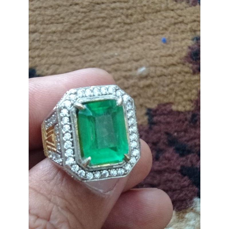 Cincin Batu Jamrud Asli