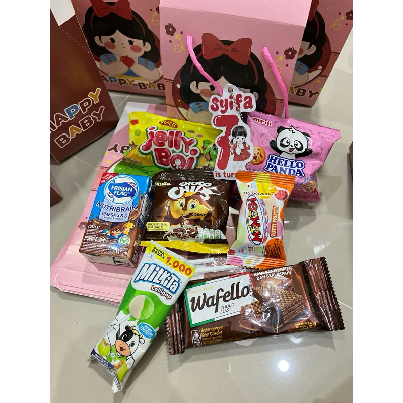

PAKET HAMPERS ULANGTAHUN free handtag custo /bingkisan ulangtahun/gift ultah/paket snack ultah