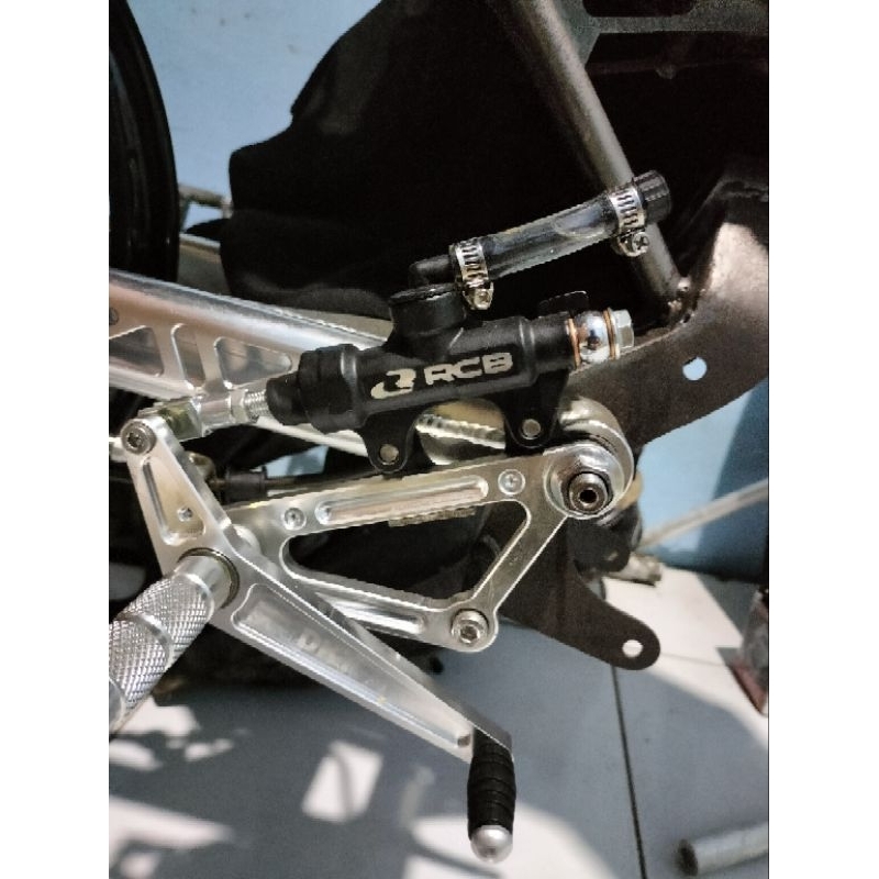 BREKET MASTER REM BELAKANG RCB PNP UB DKT BUAT SLEEP ENGINE