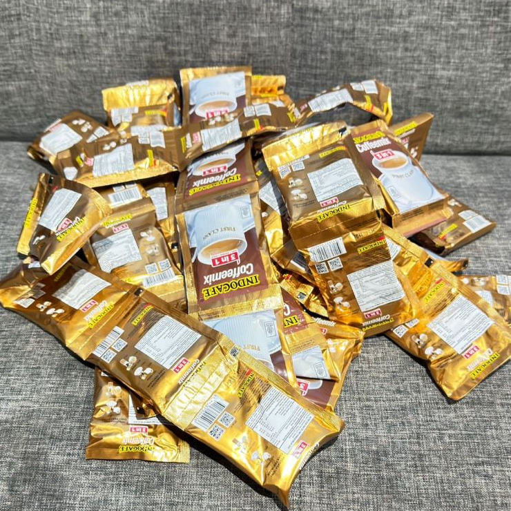 

10 SACHET KOPI INDOCAFE COFFEEMIX 3 IN 1 INSTANT COFFEE TERLARIS 1 RENTENG