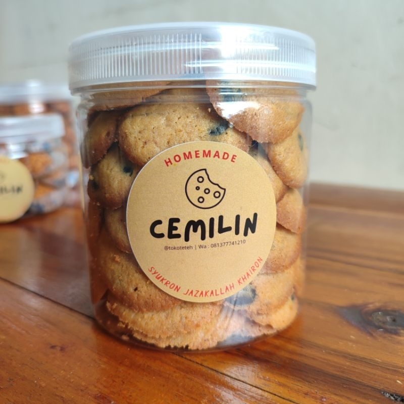 

Chocochip cookies "cemilin' by toko teteh 500ml