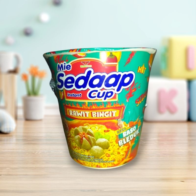 

Mie Sedaap Cup Rawit Bingit/Mie Instan Cup/Rasa Baso Bleduk/Soto