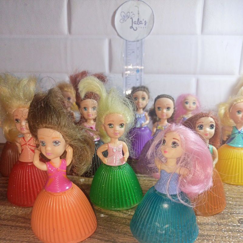 [Bukan Baru] Mainan Figur Karakter Boneka Barbie MINI CUPCAKE SURPRISE Original EMCO