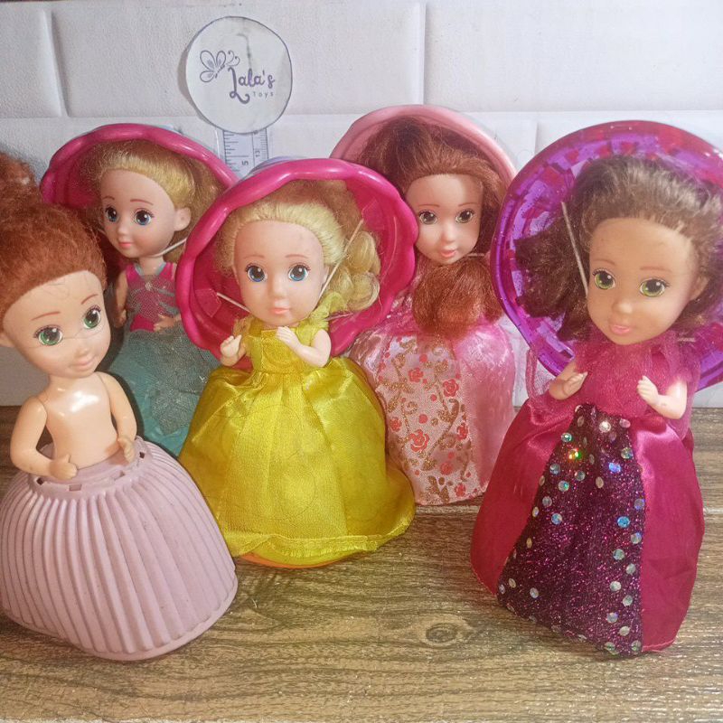 [Bukan Baru] Mainan Figur Karakter Boneka Barbie JUMBO CUPCAKE SURPRISE RAINBOW Original EMCO