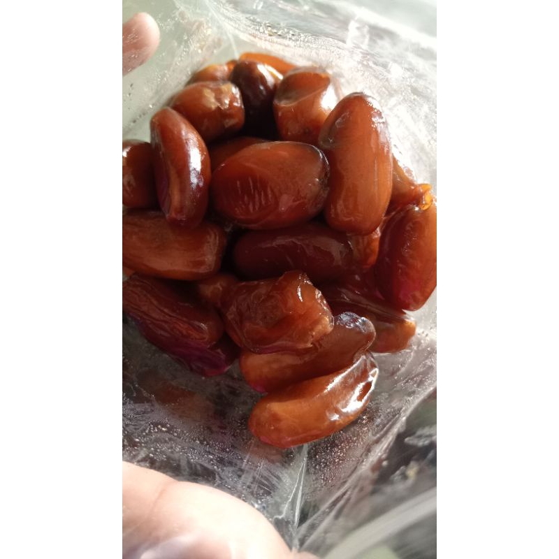 

Kurma madu 500gr / kurma madu repack 250gr / kurma barari Madu / Kurma madu / Kurma Alger Madu / oleh oleh haji umroh