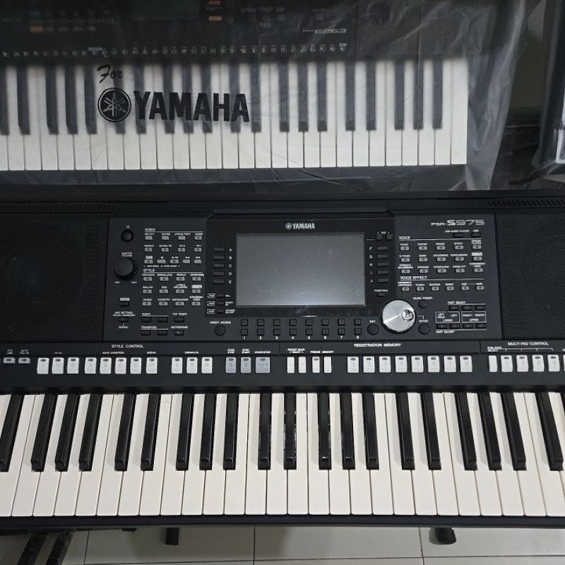 YAMAHA PSR S975 Keyboard Arranger Organ Tunggal Second Body Mulus Rumahan