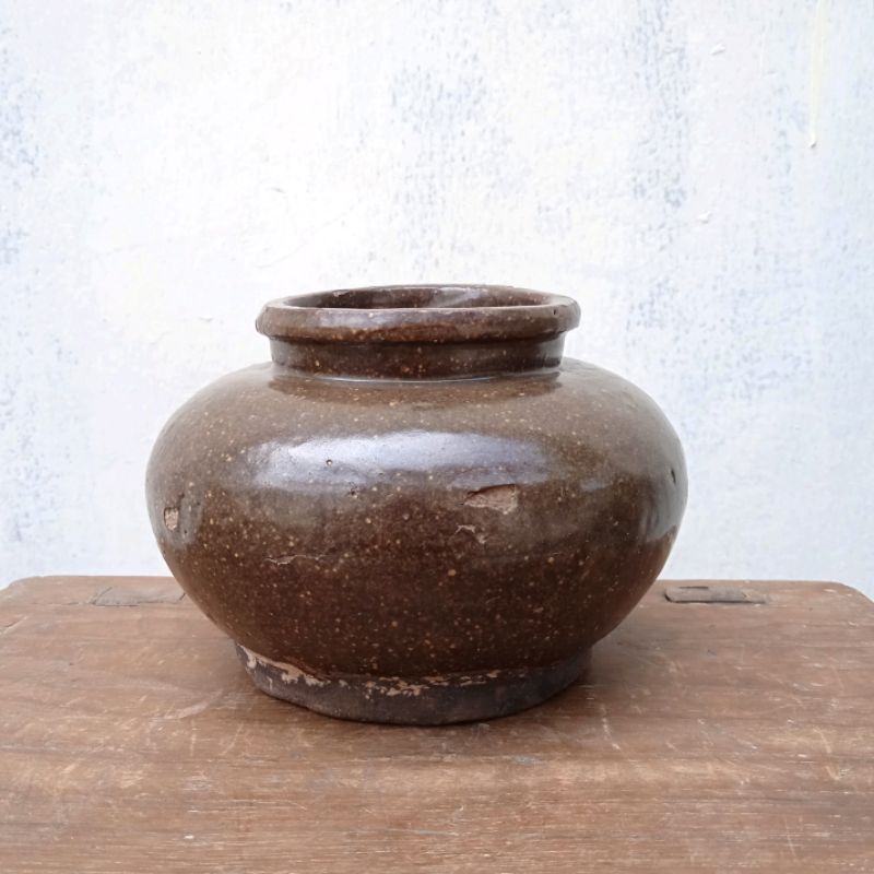 Antik Guci Porselen Cina Glazur Hitam Tua Kuno Utuh