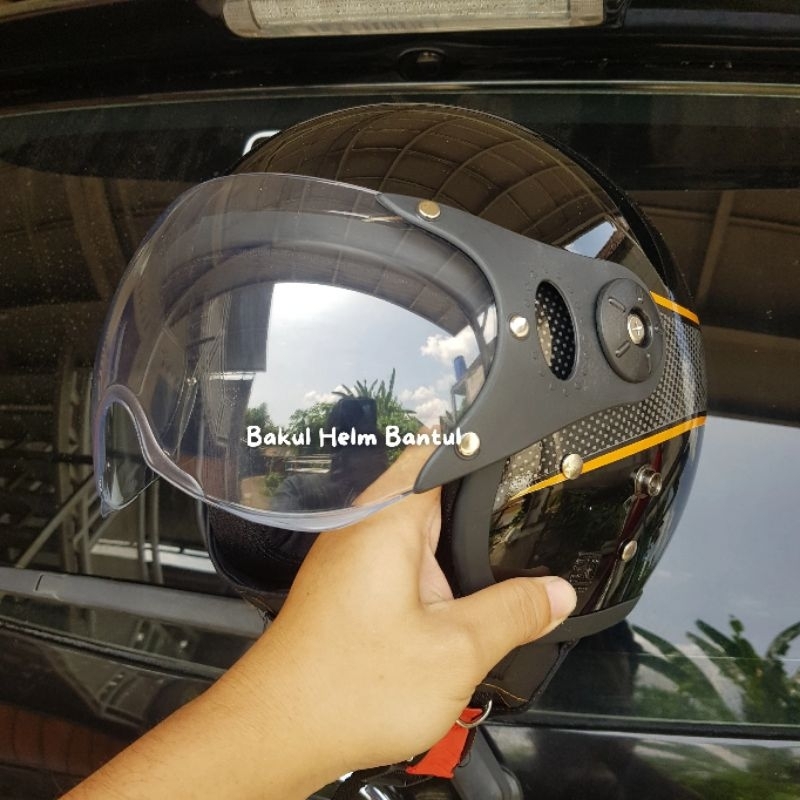 Helm Scoopy Hitam | Kaca Pilot