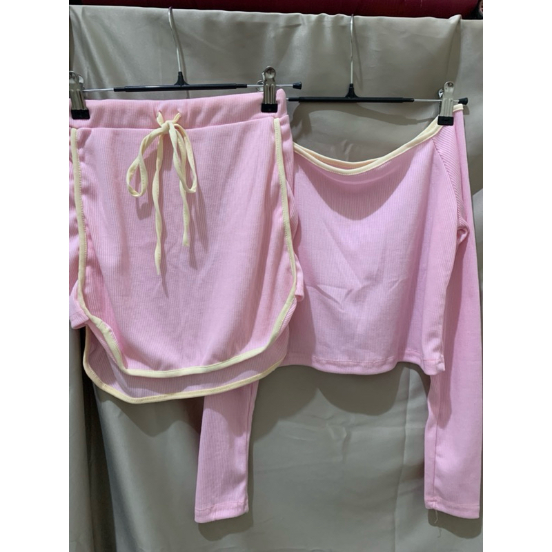 Baju sabrina + Rok mini pinky set