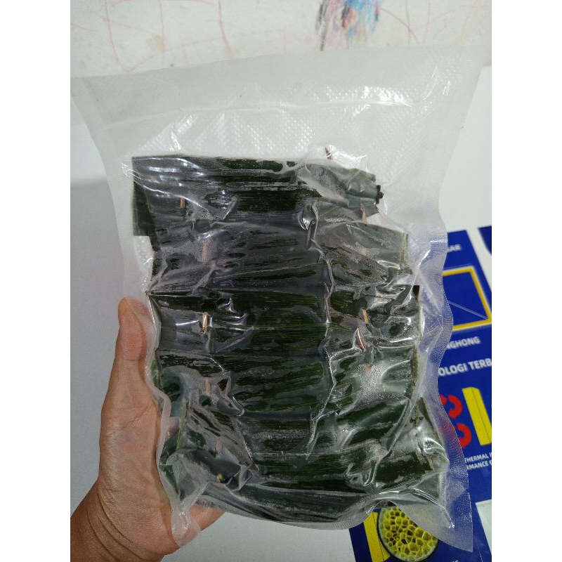 

Otak-otak Ikan frozen vacum siap kirim luar kota