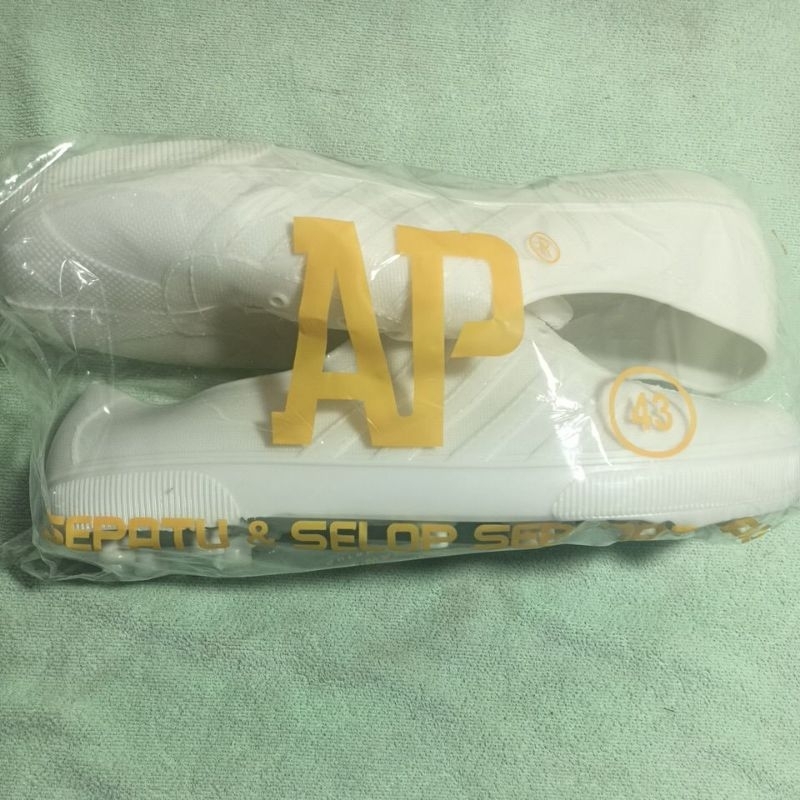 AP 963 Putih Sepatu Karet AP 963 White 37-43 Sepatu Karet Bola Putih AP BOOT Sepatu Pertanian Sepatu