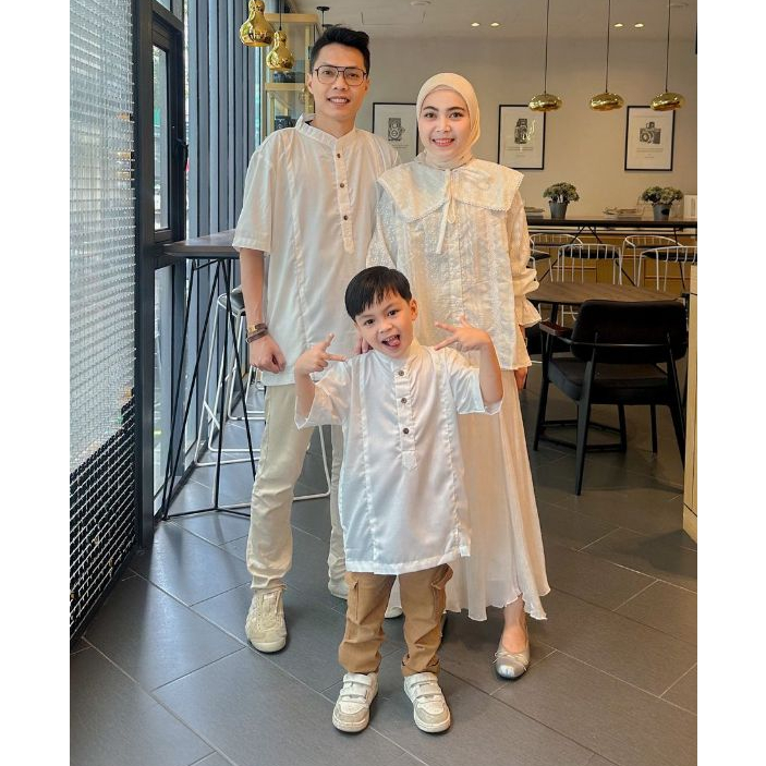 Kalsandfrey Nomi White Atasan Couple Mom And Kids Putih Sarimbit Premium