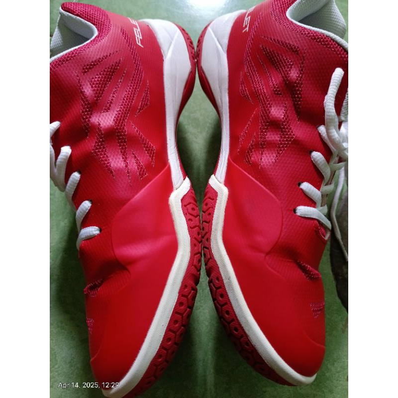 Sepatu Badminton Felet Aura Cushion second bekas like new