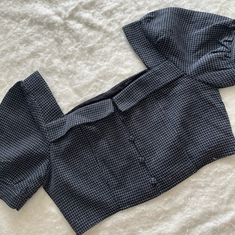 crop top tweed hitam